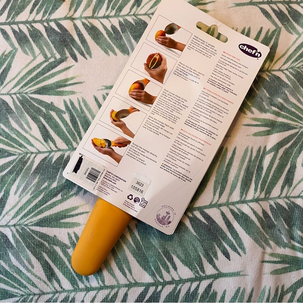 Chef's Mango Prep Tool - Picture 3 of 3